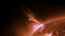 Солнце не дремлет: три сильные вспышки зафиксировали 16 октября