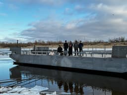 Жатайская судоверфь спустила на воду паром для перевозки сельскохозяйственной техники