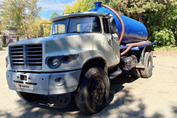 С экспериментальным «оперением» кабины: уникальный образец ЗИЛа-130 продают в Иркутской области