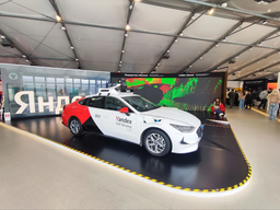 Теперь вас может везти робот: «Яндекс» до конца 2025 запускает тестирование архитектуры трансформеров в такси