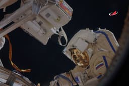 Полупроводники начнут выращивать на МКС: стартовал российский эксперимент «Экран-М»