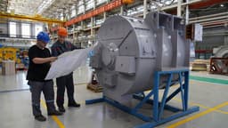 Для нового магистрального тепловоза ТЭ26: тяговый синхронный агрегат АТ2С-2800/650 прошёл испытания