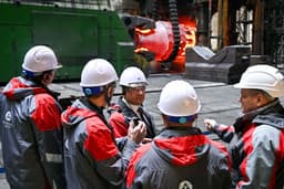 «Будем стоять на трёх ногах»: Орбан договорился с Трампом о снятии санкций с АЭС «Пакш-2», которую построит Росатом