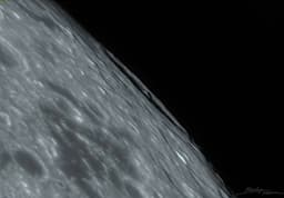 Возрастом 3,9–4,1 миллиарда лет: кратер Непер размером с Черногорию показали в Роскосмосе 