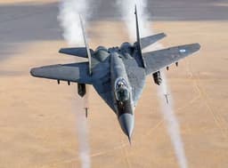 Носителей ядерных бомб истребители Су-25СМ впервые оснастили новейшими РЭБ «Талисман»