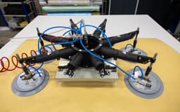 Avance en la reparacion aeronautica: crearon en MAI una "Arana" para reparar aviones con una presion de 6 atmosferas