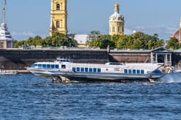 Pleasure boats older than 15 years will be banned in St. Petersburg and the fleet will be converted to electricity