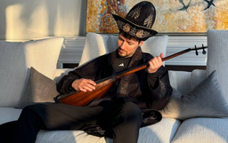 Pavel Durov wrote a chanson about bypassing blocks and a "living internet"