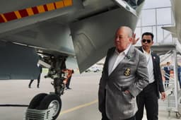 Иностранцы присматриваются к Су-57: королю Малайзии показали российский истребитель
