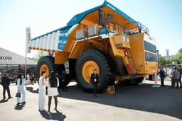 2335-horsepower monster: BelAZ unveils world's first 220-ton methane-powered dump truck
