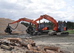 UFM 250HT Harvester from Uralvagonzavod: 190 "horses" and 800 mm tracks for felling trees on any slope