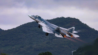 El Su-57E sale de las sombras: el caza ruso inicia una "ofensiva de exportación"