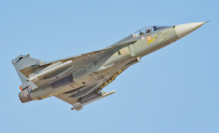 Indian Tejas Crashes at Dubai Airshow: Fighter Jet Equipped with Russian R-73 Missiles