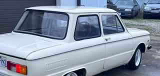 Se "empina": Ponen a la venta en Rusia un "Zaporozhets" con motor de "Zhiguli"