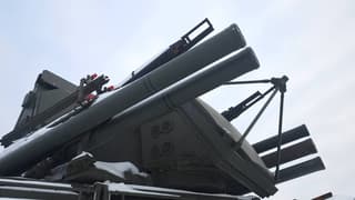 El sistema terrestre de misiles y cañones antiaéreos "Pantsir" fue equipado inesperadamente con el radar naval 1RS-ZE