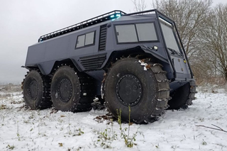 En Russia crearon el todoterreno de 6 ruedas "Bro" por 16,5 millones de rublos