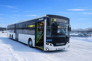 El autobús individual más largo de Rusia, Volgabus-627001, comenzó a transportar pasajeros al aeropuerto de Domodedovo
