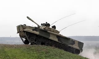 Производитель БМП-3 и БМД-4М не получил станки на 550 млн рублей