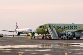 Россия научилась делать самолёты за 6 лет: в два раза быстрее Boeing и Airbus