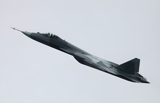 Estados Unidos revela detalles de un nuevo misil para el Su-57 con un alcance de 300 km