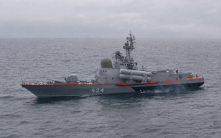 Los buques "R-14" y "R-20" de la Flota del Pacífico lanzaron misiles "Moskit" en el Mar de Japón