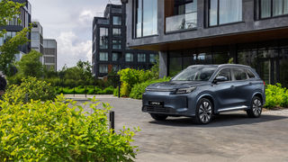 Russia to Launch Nearly 10 New Hybrid Cars in Coming Years