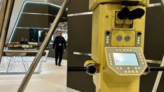 El único desarrollador de complejos periscópicos optoelectrónicos en la Federación Rusa presentó el "Parus-98E" en el salón naval "Flot-2026"