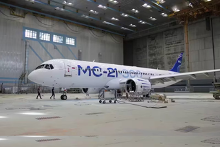 «На SJ-100 не пойдут, а на МС-21 интересно»: пилот Boeing 737 оценил новые самолёты