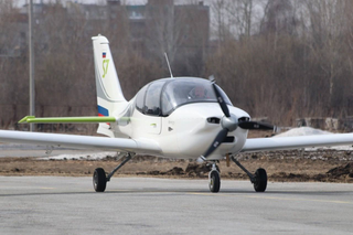 Composite wing of "Tango" aircraft withstood load of over 4 tons in tests
