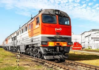 "LocoTech-Service" aprendió a "curar" los motores diésel GEVO12 de las locomotoras 2TE116UD sin piezas extranjeras