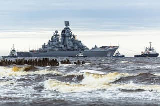 32 knots and 28 thousand tons: Russian cruiser proved faster than US aircraft carriers