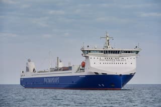 El ferry de combustible dual "General Chernyakhovsky", que conecta Ust-Luga con Baltiysk, se someterá a reparaciones en dique seco