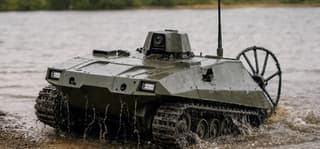 Омские инженеры создали мини-БМП-3: боевой плавающий гусеничный дрон