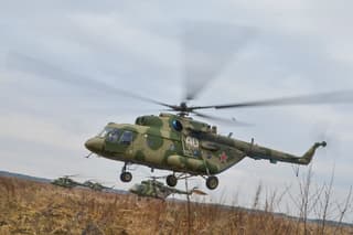 На Ми-8АМТШ заметили новый комплекс РЭБ «Волна-3М» для борьбы со спутниковой навигацией