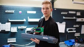 Московский школьник создал электронный мозг для беспилотного катера «Нерпа»