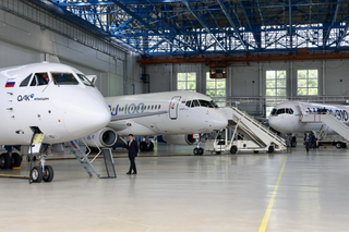 OAK aumentó la producción y las ventas de aviones, pero terminó el semestre con miles de millones de rublos en pérdidas
