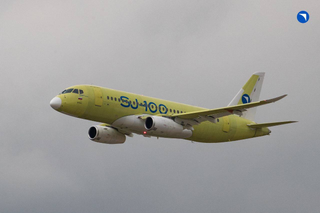 42 SJ-100 уже заказаны: производство Суперджета готово расти, но есть узкое место с ПД-8