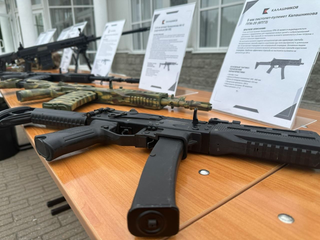 "La industria de defensa se reestructuró muy rápidamente": el director de Kalashnikov afirmó que las sanciones ayudaron a aumentar la capacidad de producción del consorcio