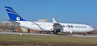 Неликвидный из-за Boeing Ил-96-400М готов всего на 28%