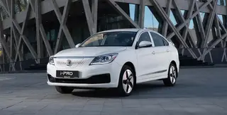 Electric vehicles in taxis less than 0.5%: 4,000 out of 950,000 permits