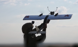 La estrella roja alcanzará el dron FPV enemigo: los UAV "Malysh" han sido enviados a las tropas