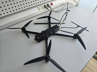 Hornet, "Blyskavka" y "Gor": el dron FPV "Zhmil" impactó decenas de drones de ataque y reconocimiento enemigos