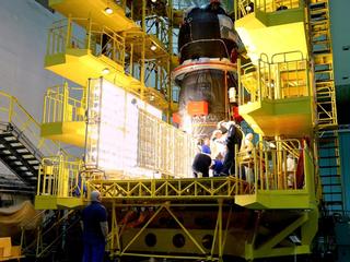100 Lamps Instead of the Sun: "Progress MS-35" Solar Panels Tested at Baikonur