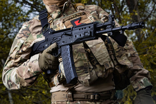Two Generations and Five AK Models at Once: Kalashnikov Shipped a Large Batch of Assault Rifles to a Foreign Customer