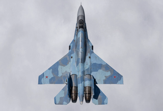 Удивили весь мир: «Русские Витязи» на Су-35С и Су-30СМ показали суперсложный пилотаж в Китае