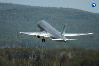 El "Superjet" recibe un ala inteligente como la del Airbus y supera al Embraer