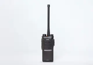 Radios de piezas chinas para el Ministerio del Interior: el exjefe de "Uralskiye Zavody" es juzgado tras un gran contrato estatal