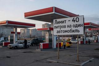 Не больше 40 литров в одни руки: лимит отпуска бензина сократили на АЗС «Нефтехимпром» в Пермском крае