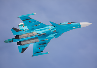 Бомбардировщикам Су-34 гарантируют спутниковую связь за 700 км