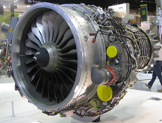 Новые SJ 100 будут выпускать меньше ради старых SSJ 100: ПД-8 хотят перераспределить на ремоторизацию